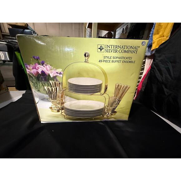 International Silver Company- 49 Piece Buffet Set - new in box - Picture 1 of 6